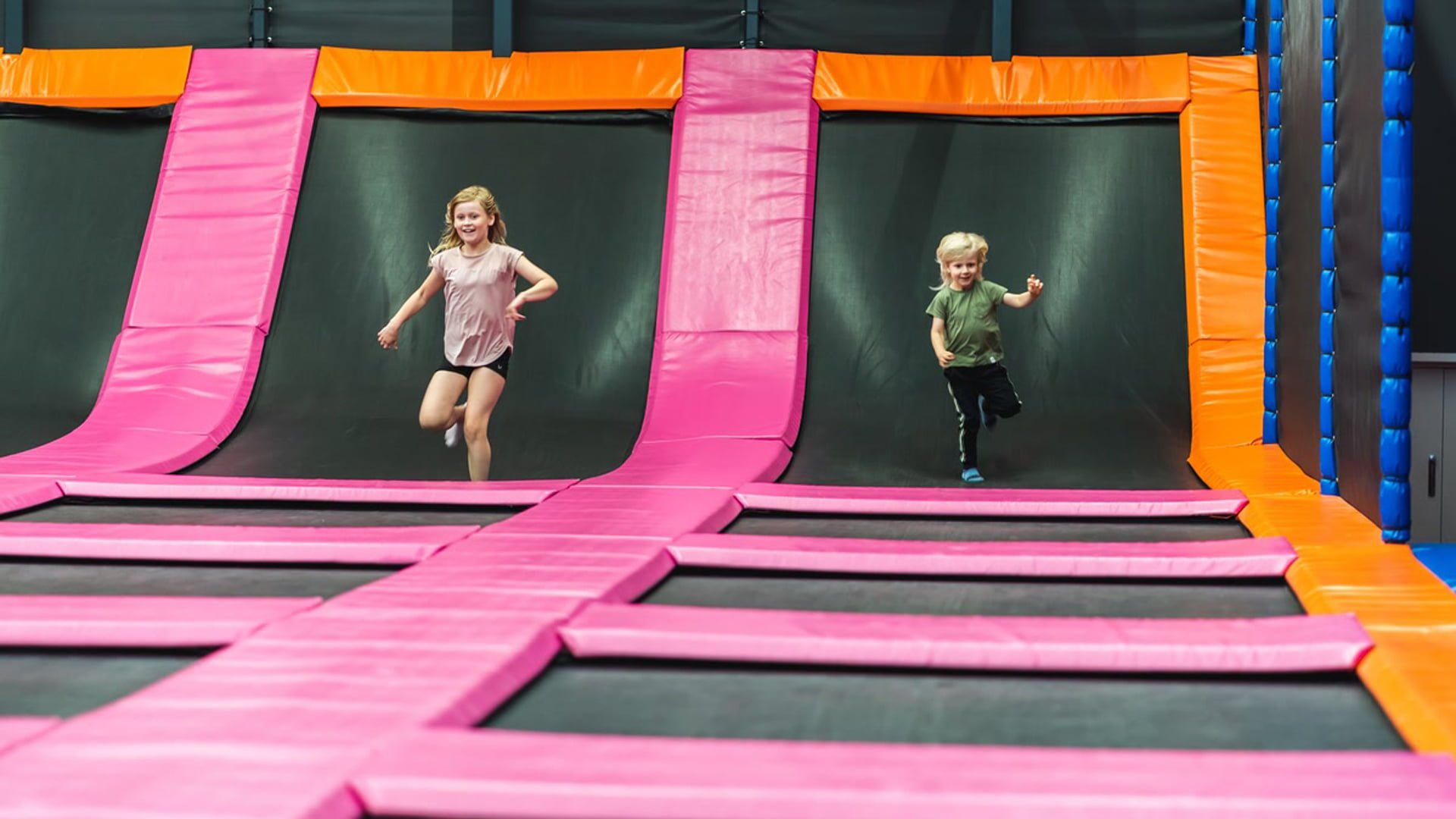 Liikuntakeskus Huippu Centerin trampoliiniareena