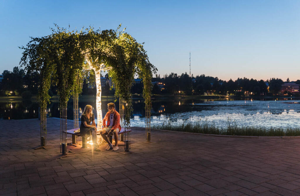 Valkeisenlampi kesäilta