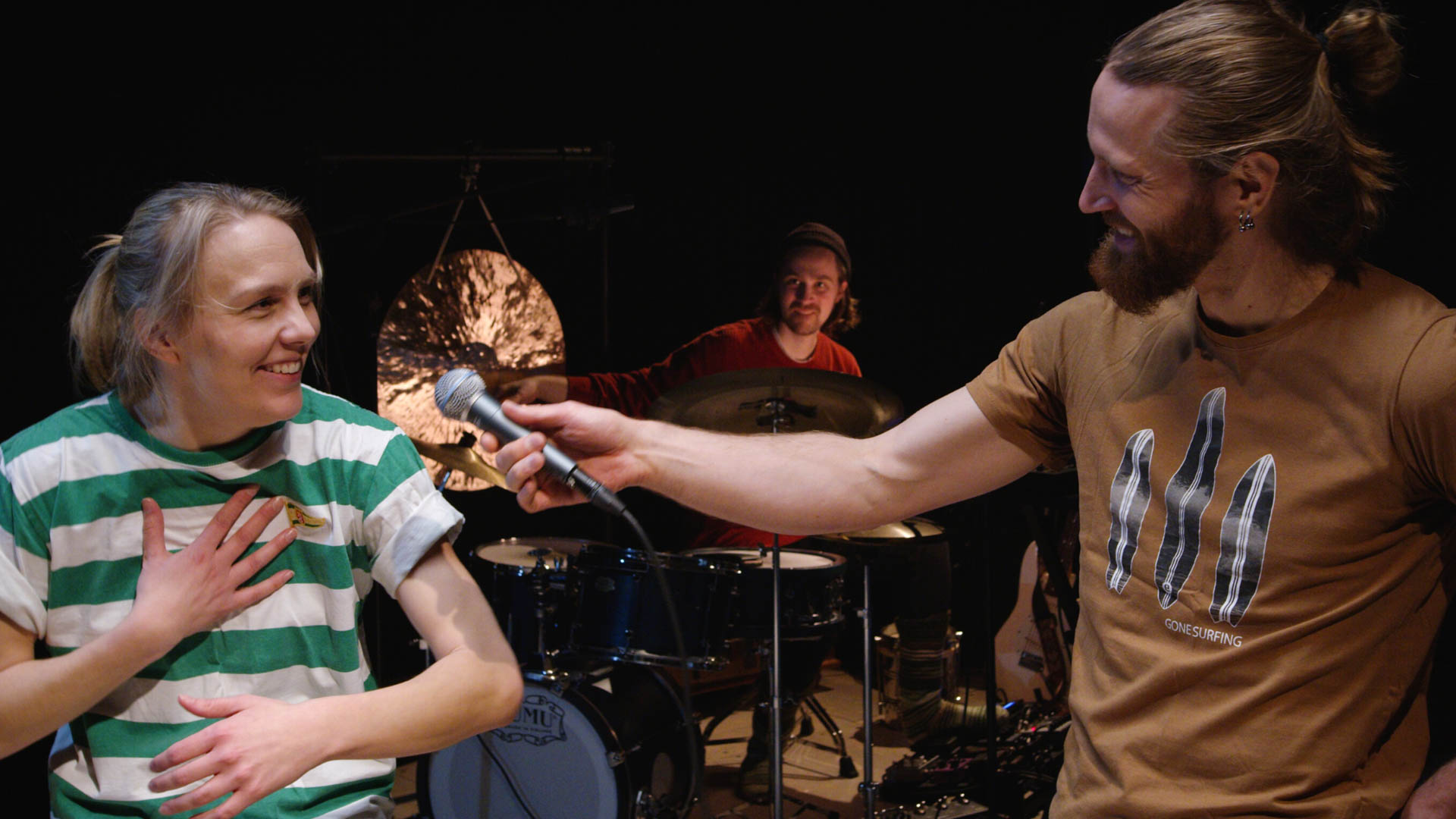 Hutiklubi julkaisukuva © Matti Häyrynen – 6