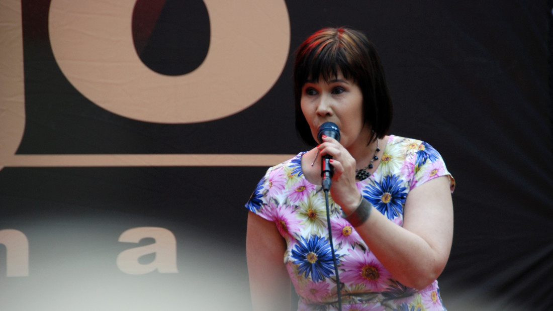 Sari Koivikko % Kuunhopea