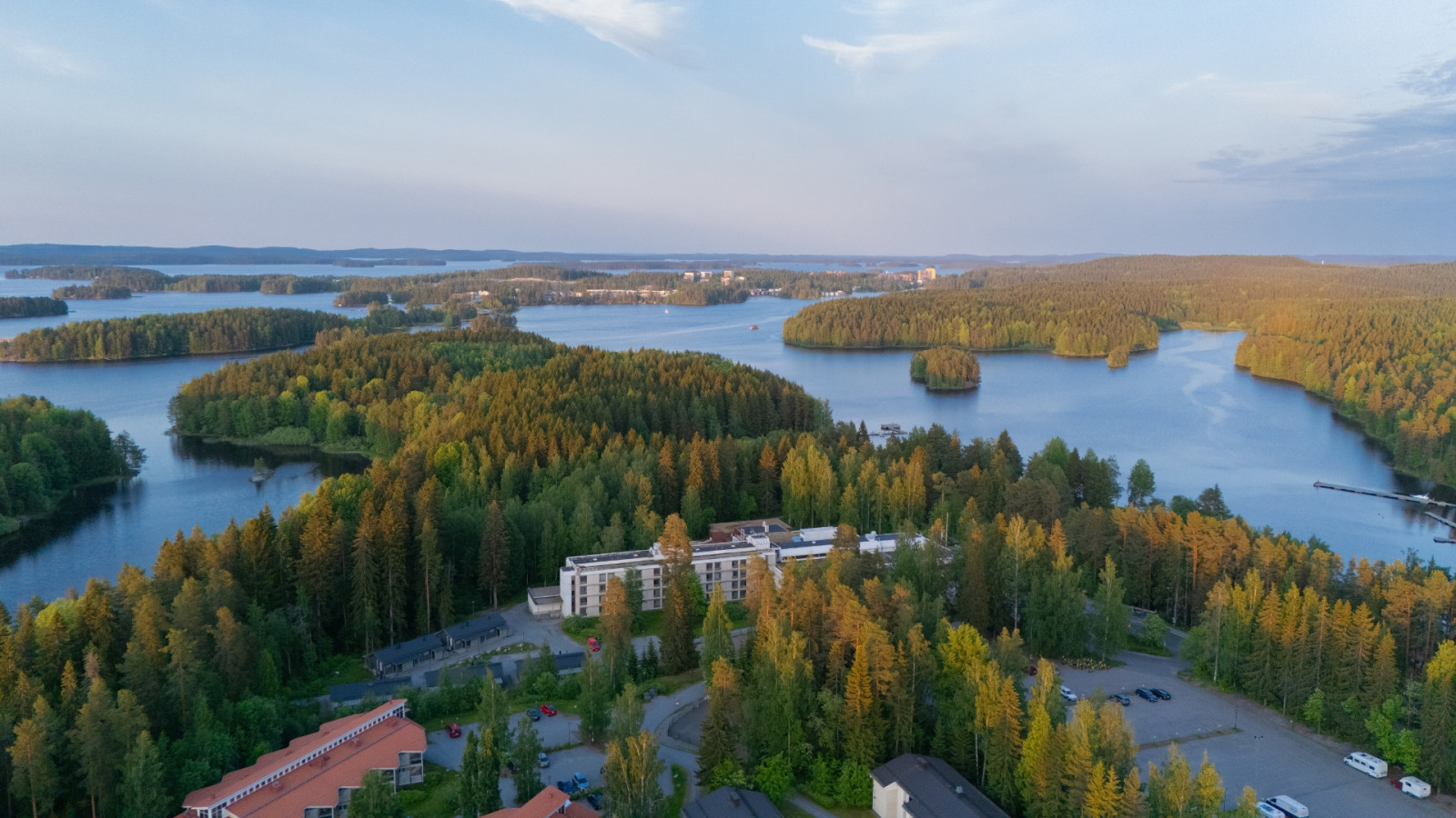rauhalahden-perinteinen-juhannus-image_1-jpg