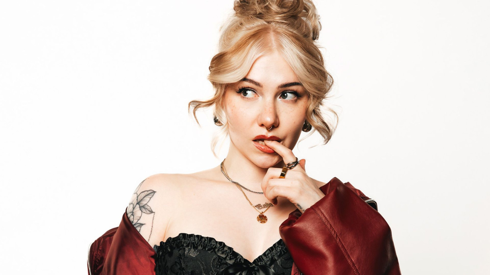 evelina-image_1-jpg